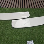 2x Planchet Sphinx, keramiek, wit